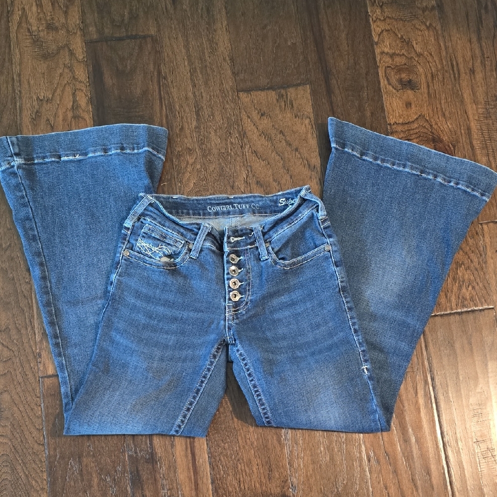 Cowgirl Tuff Flares